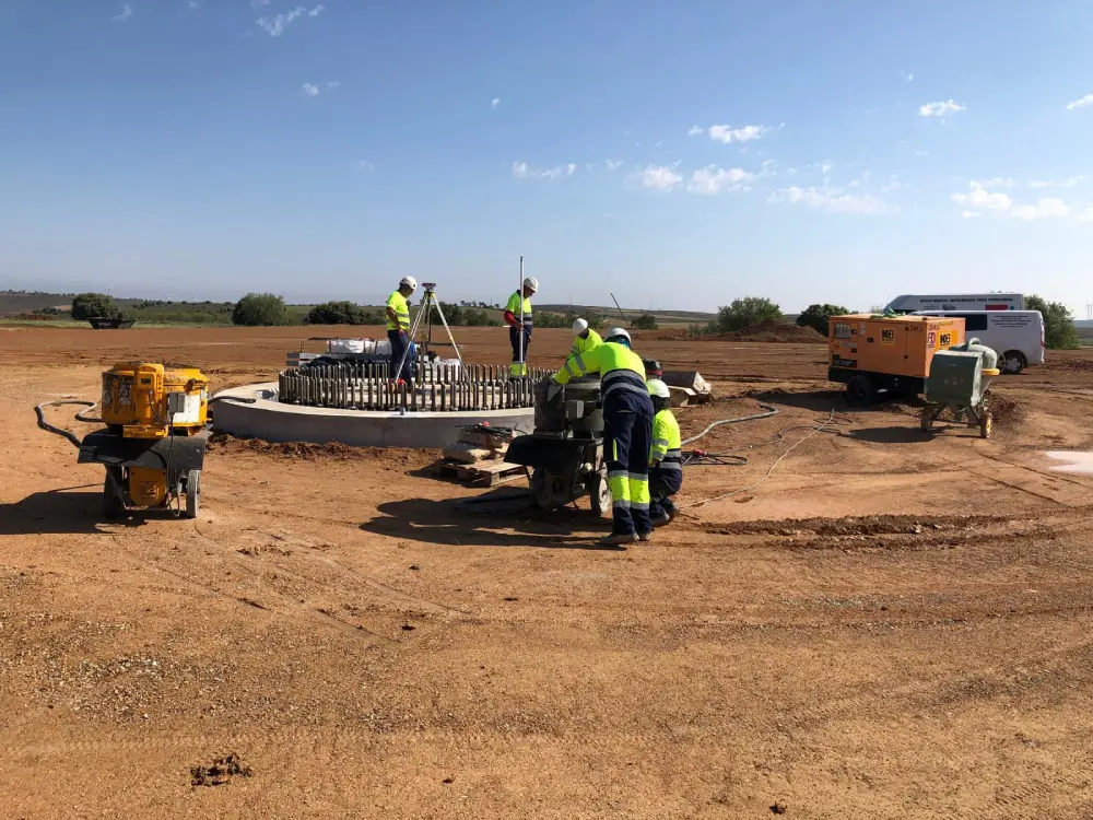 Inyección de grout estructural en bancada de molino industrial Inyección de grout estructural en bancada de molino industrial