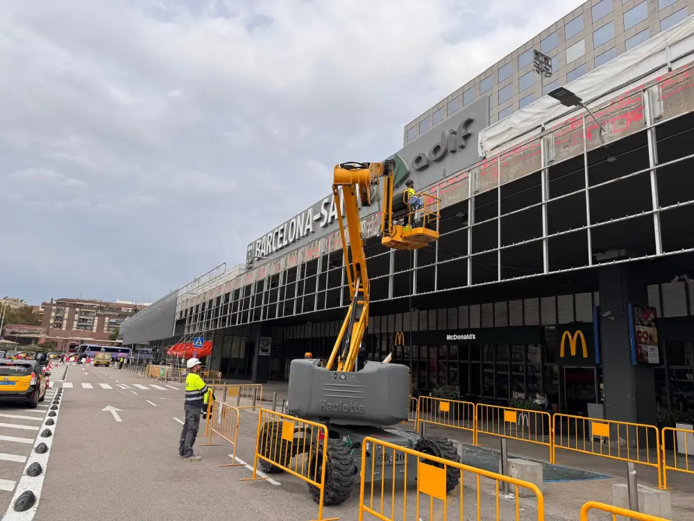 Reparación estructural y tratamiento integral de fachada en estación ferroviaria