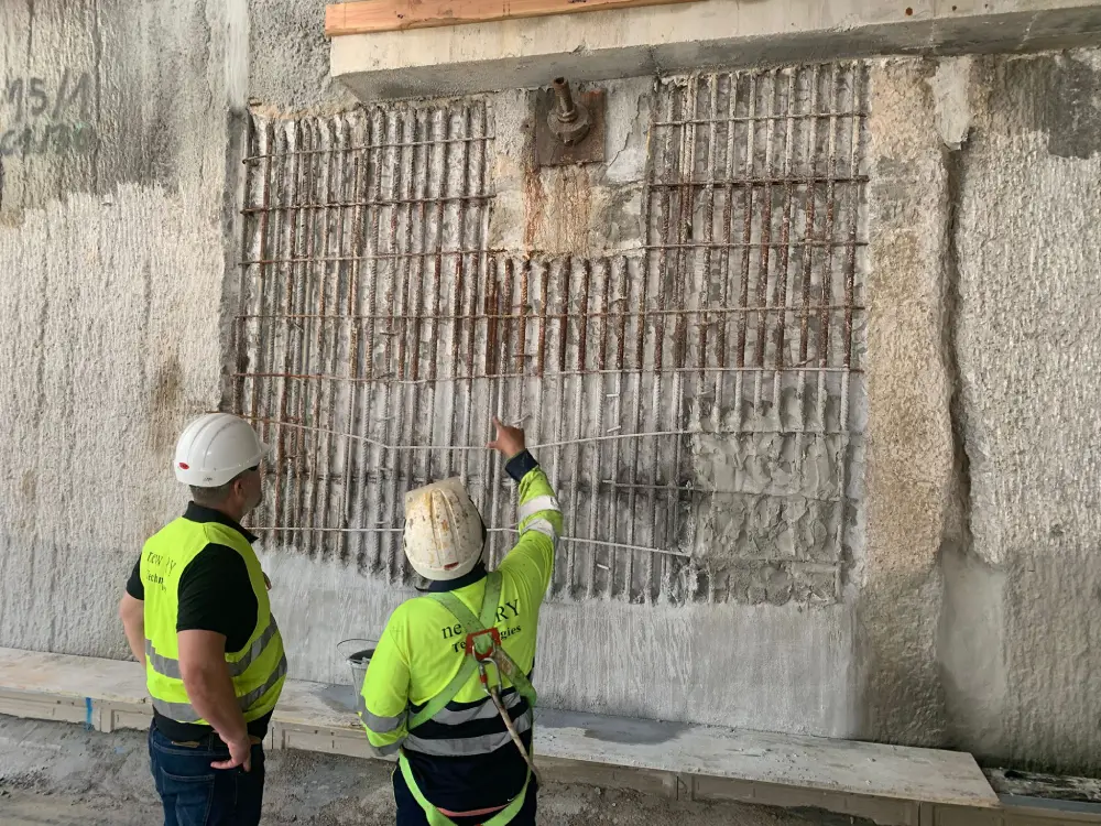 Saneado y reparación estructural de muro pantalla