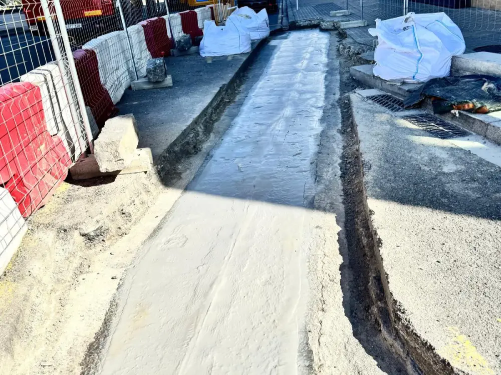 Sellado de junta de dilatación mediante sistema Jaipalon Sellado de junta de dilatación mediante sistema Jaipalon