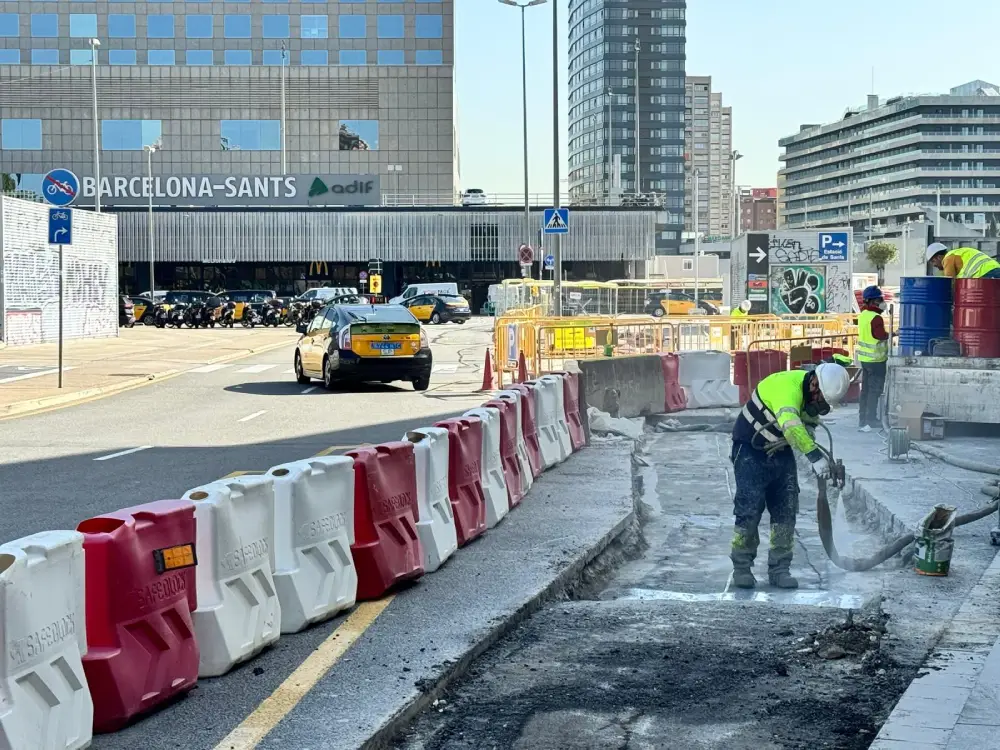 Sellado de junta de dilatación mediante sistema Jaipalon Sellado de junta de dilatación mediante sistema Jaipalon