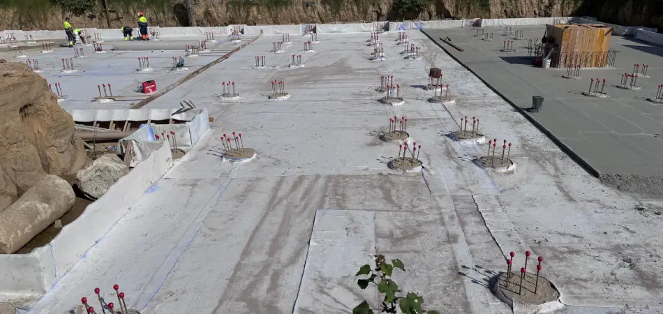 Manta bentonítica: estanqueidad activa desde la losa